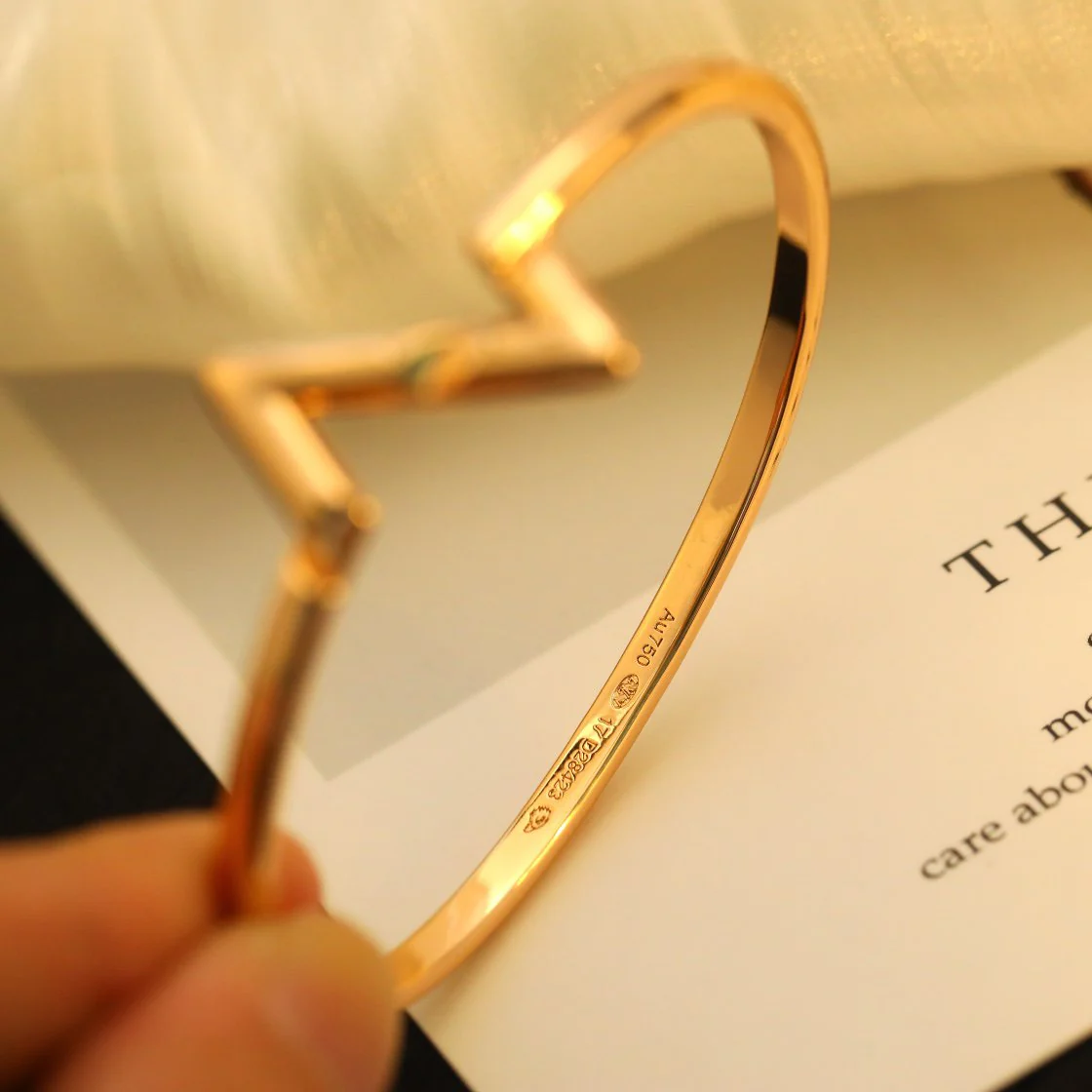 Regalia jewelryVOLTE UPSITE DOWN BRACELET