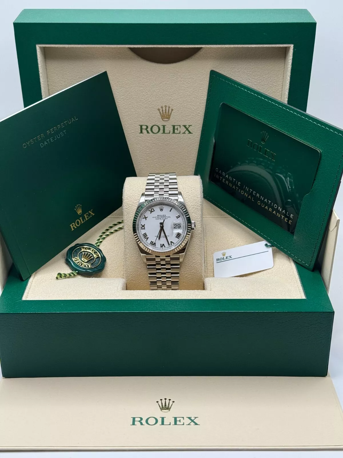 【Super Clone】ROLEX Datejust 41mm Smooth Bezel White Roman Dial Jubilee - 126300