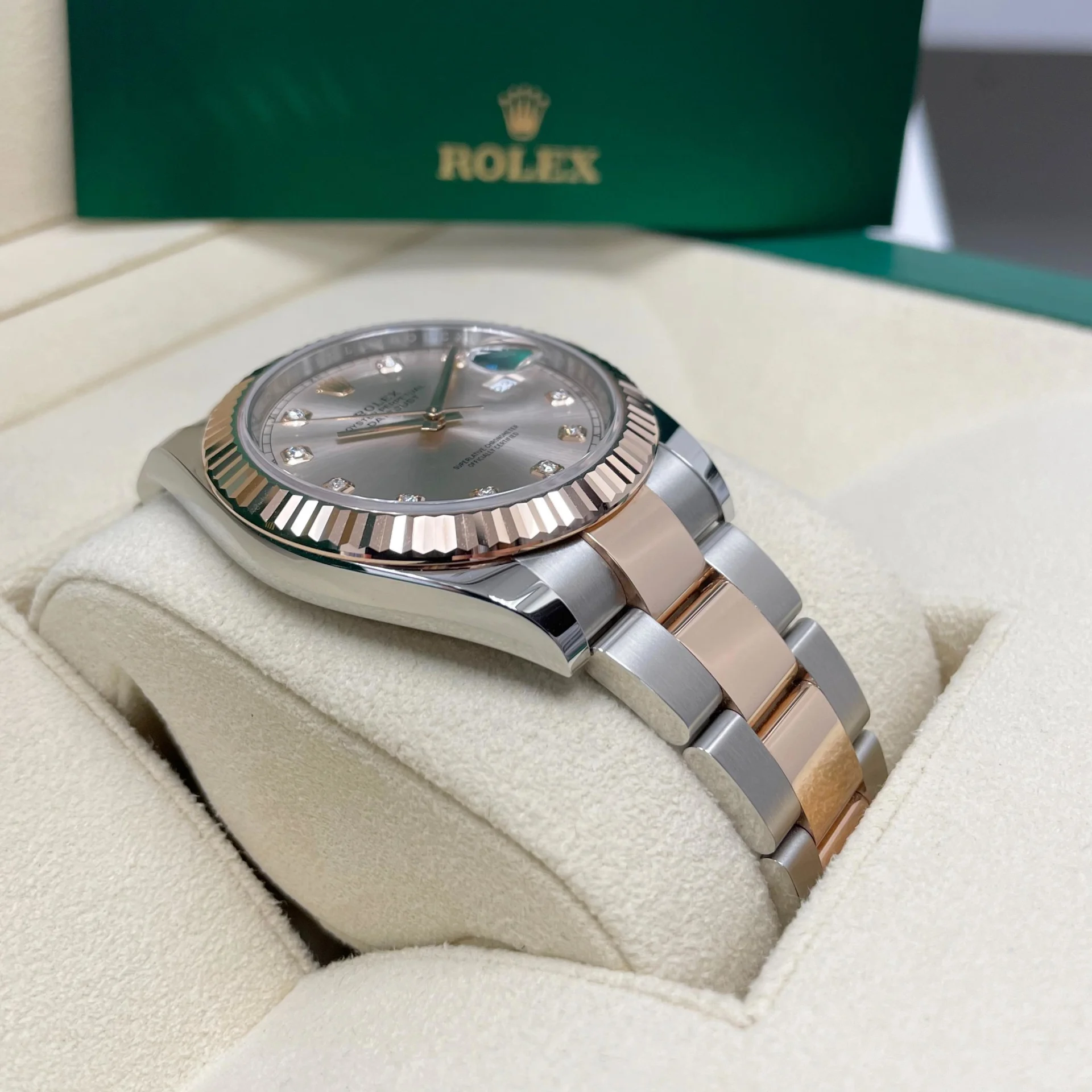 【Super Clone】ROLEX Datejust 41mm 126331 Sundust Diamond Jubilee Steel and Everose Gold Watch