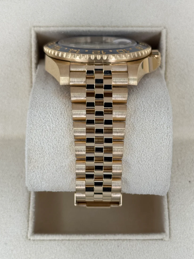 【Super Clone】ROLEX GMT-Master II 126718grnr 40mm