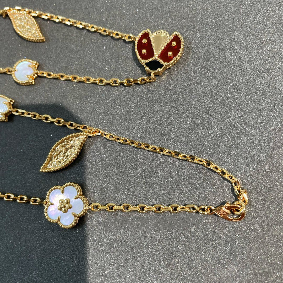 Regalia jewelryLUCKY SPRING 15 MOTIFS GOLD NECKLACE