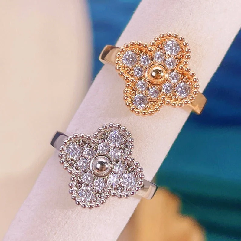 Regalia jewelryCLOVER DIAMOND RING