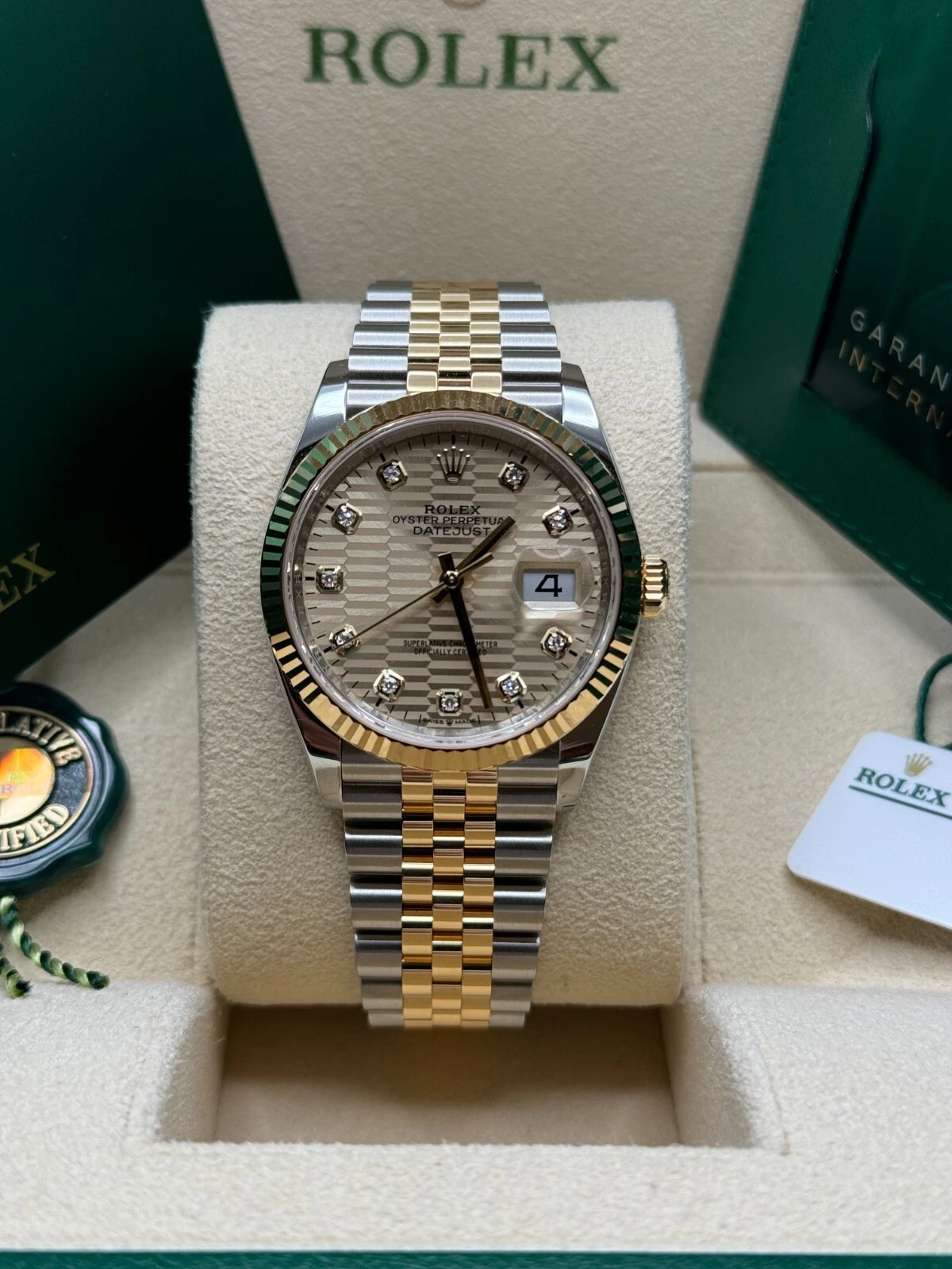 【Super Clone】ROLEX  Datejust 36mm 126233 Champagne Fluted Motif Diamond Dial Jubilee Bracelet