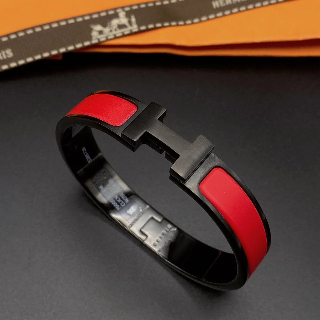 Regalia jewelryCLIC HM SO BLACK RED BRACELET
