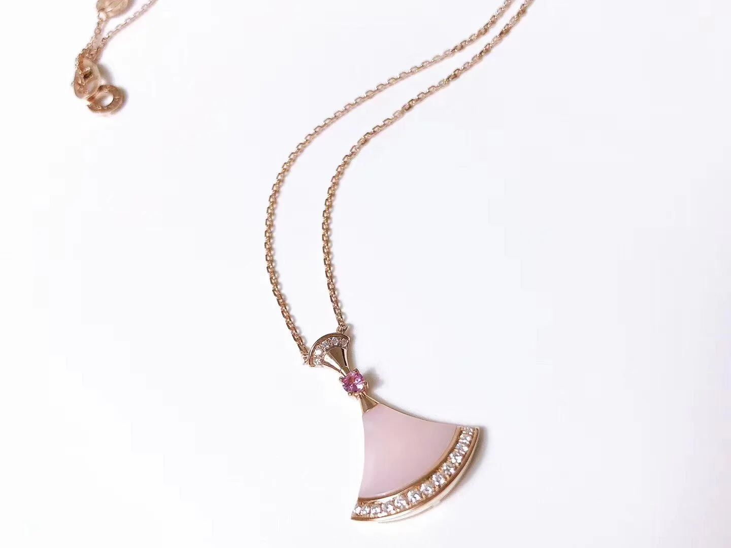 Regalia jewelryDREAM NECKLACE PINK MOP DIAMOND