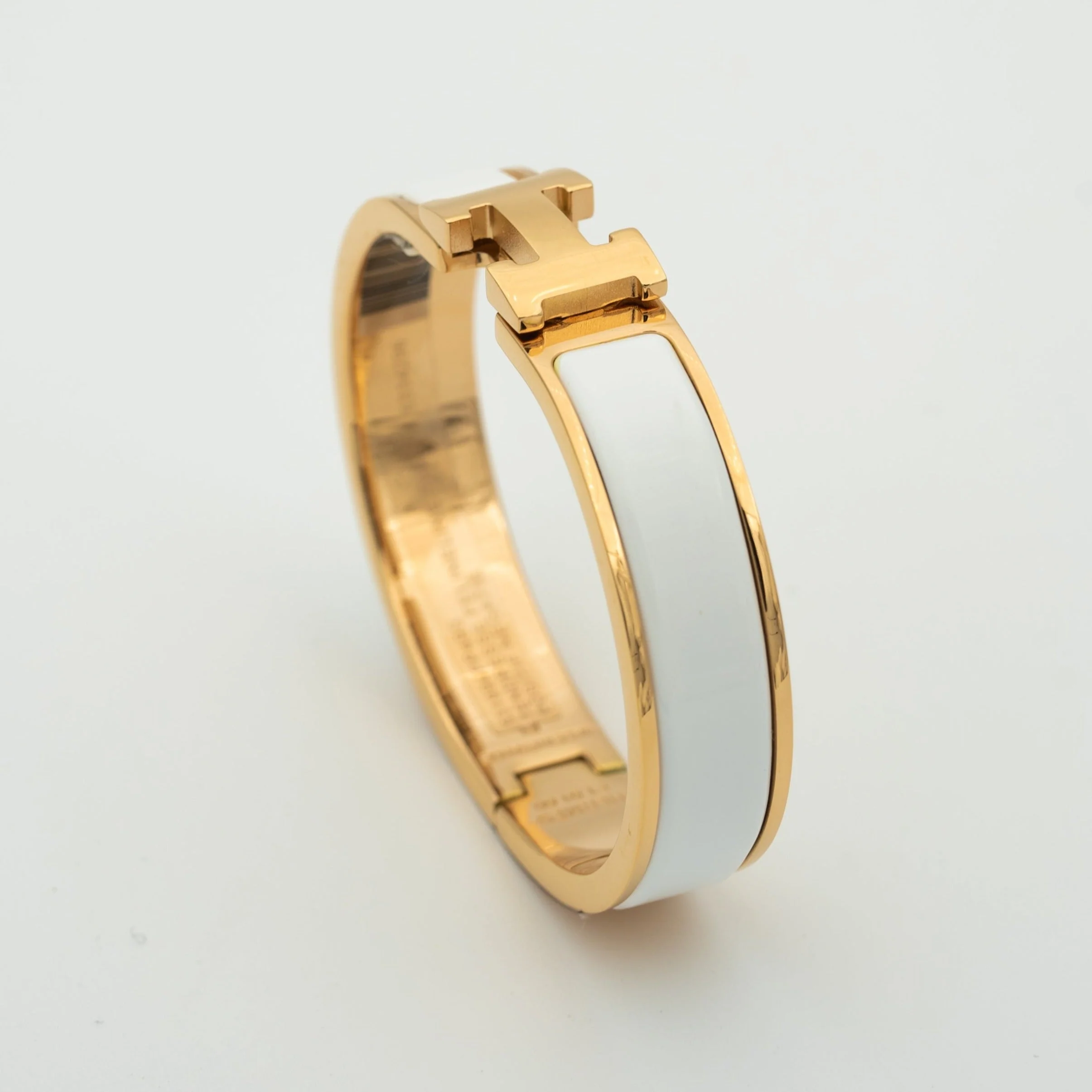 Regalia jewelryH WHITE BRACELET