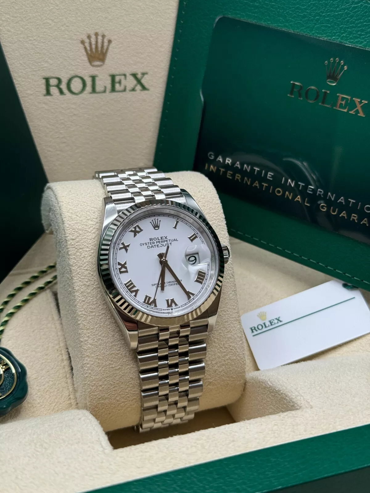 【Super Clone】ROLEX Datejust 41mm Smooth Bezel White Roman Dial Jubilee - 126300