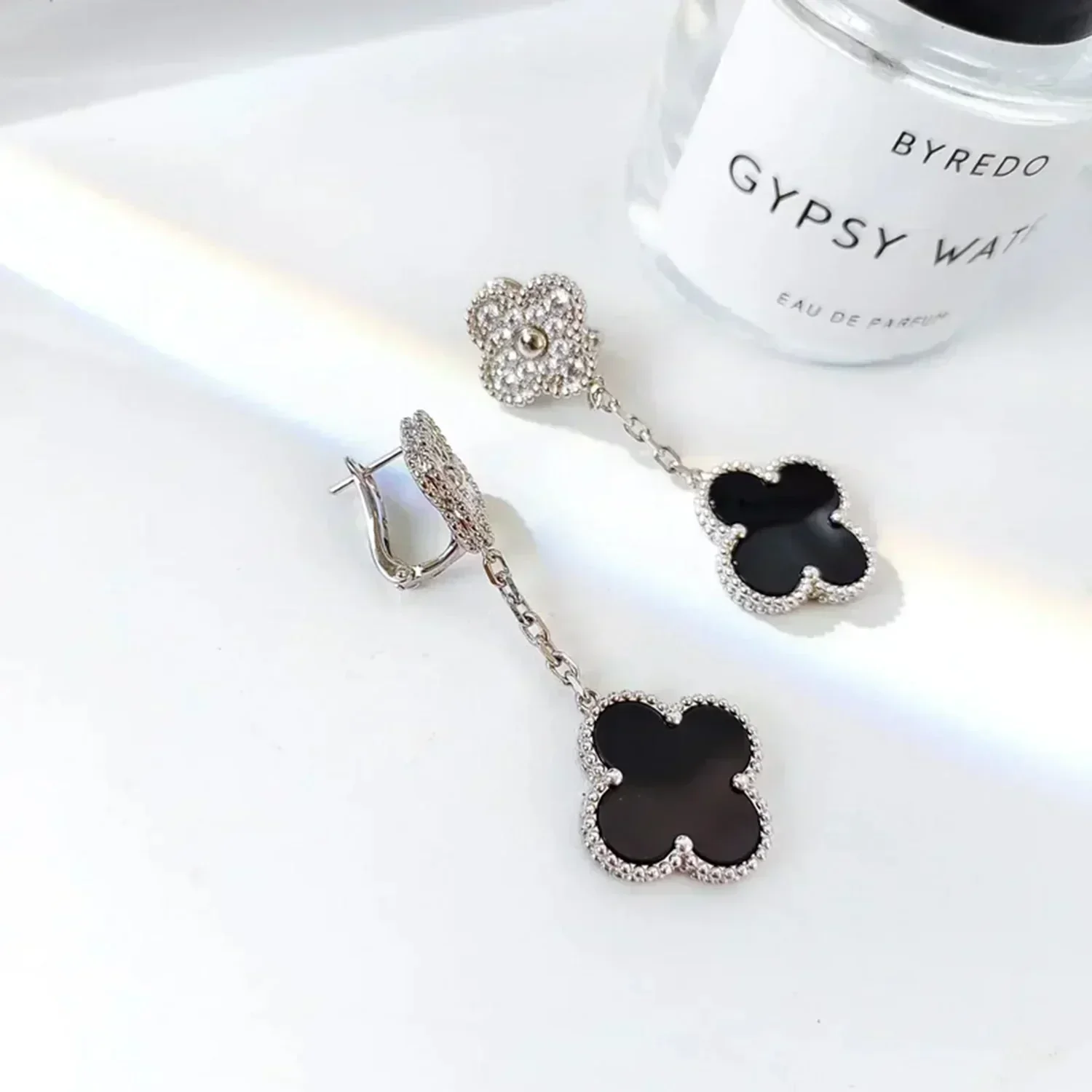 Regalia jewelryCLOVER 2 MOTIFS  DIAMOND ONYX EARRINGS SILVER