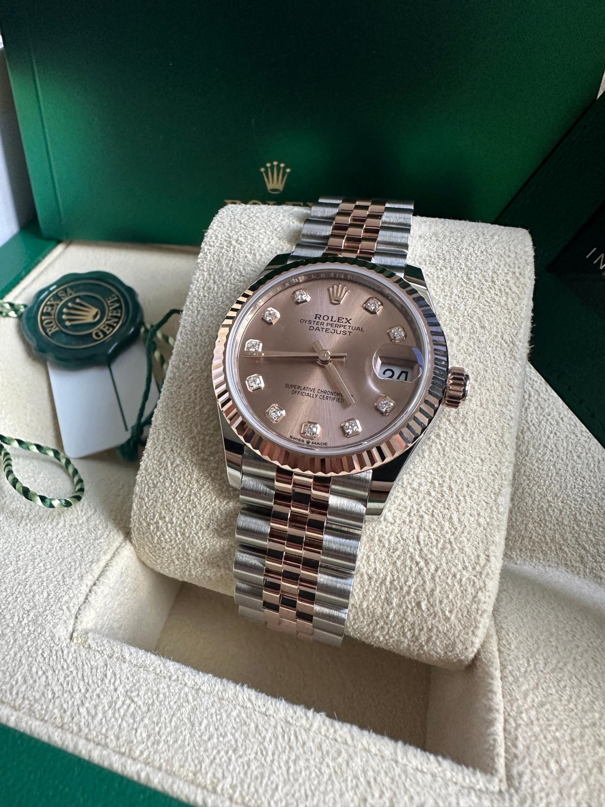 【Super Clone】ROLEX Datejust m278271-0023/0024 Rose 31mm Dial Oyster Bracelet Watch