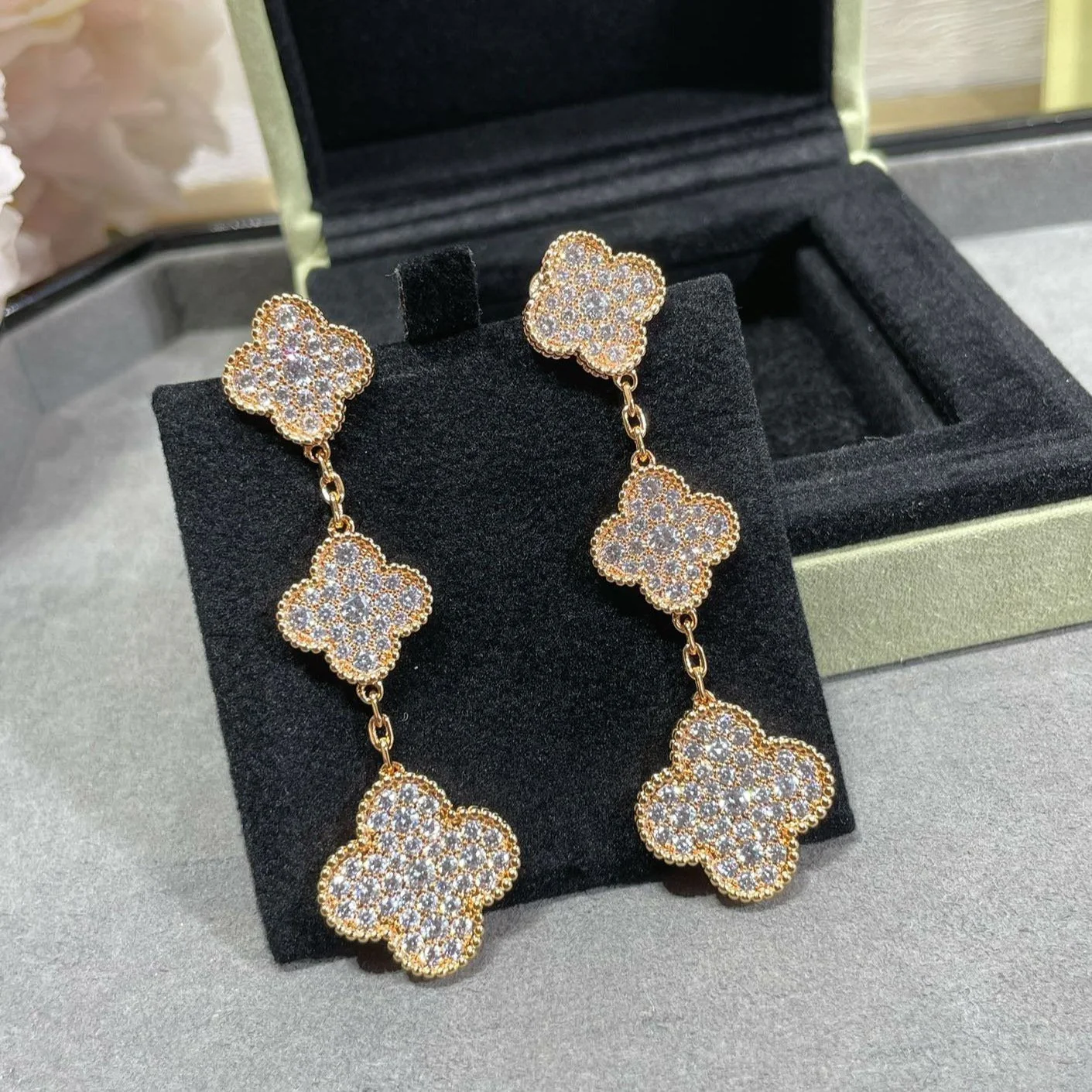 Regalia jewelryCLOVER 3 MOTIFS DIAMOND PAVED ROSE GOLD EARRINGS
