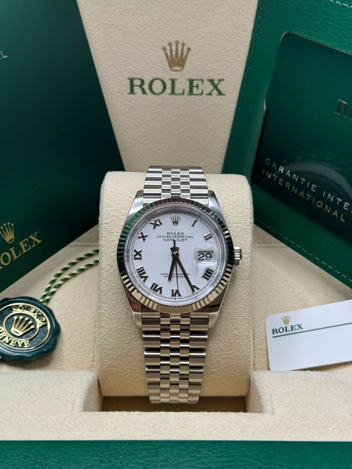 【Super Clone】ROLEX Datejust 41mm Smooth Bezel White Roman Dial Jubilee - 126300