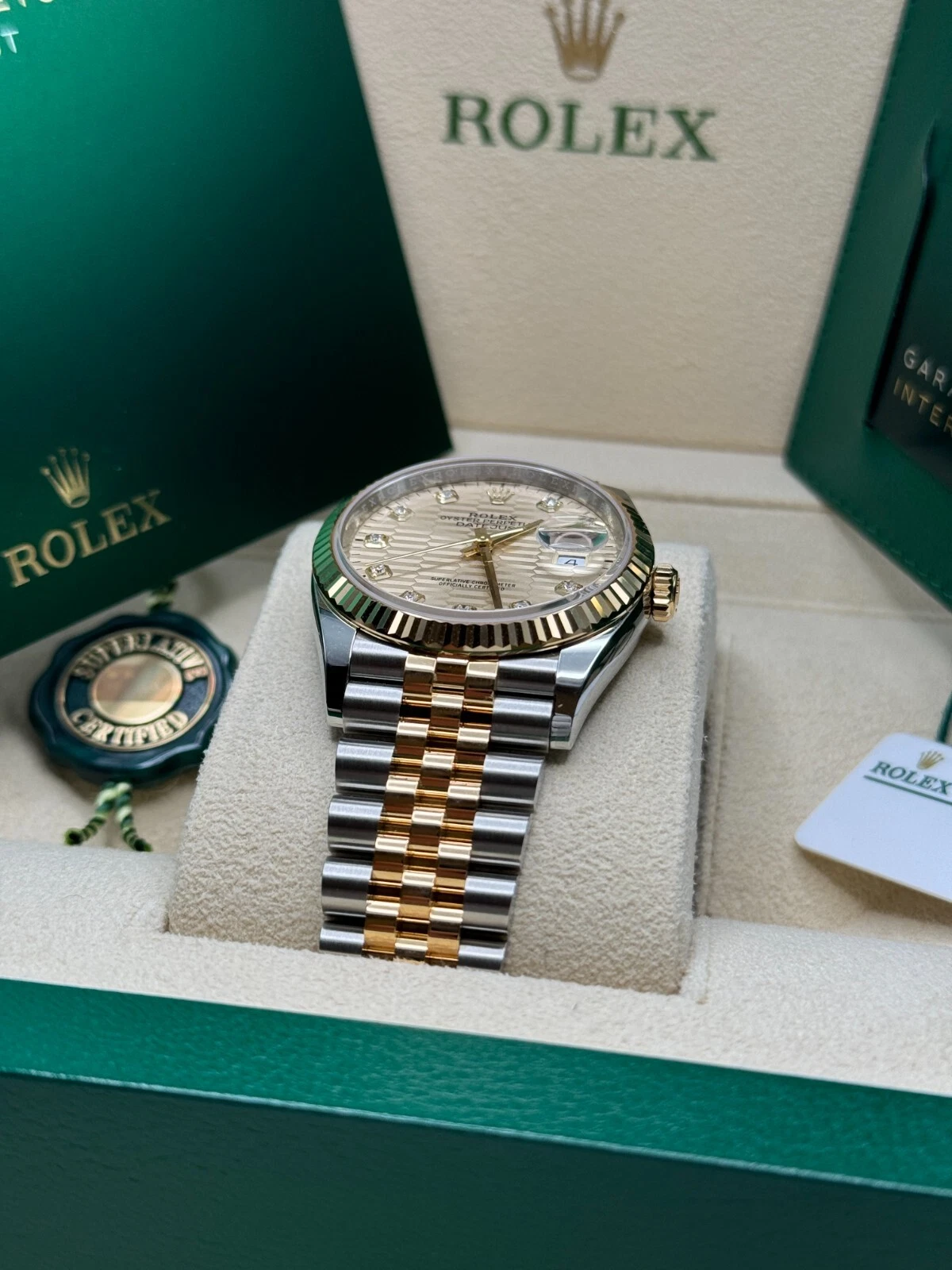 【Super Clone】ROLEX  Datejust 36mm 126233 Champagne Fluted Motif Diamond Dial Jubilee Bracelet