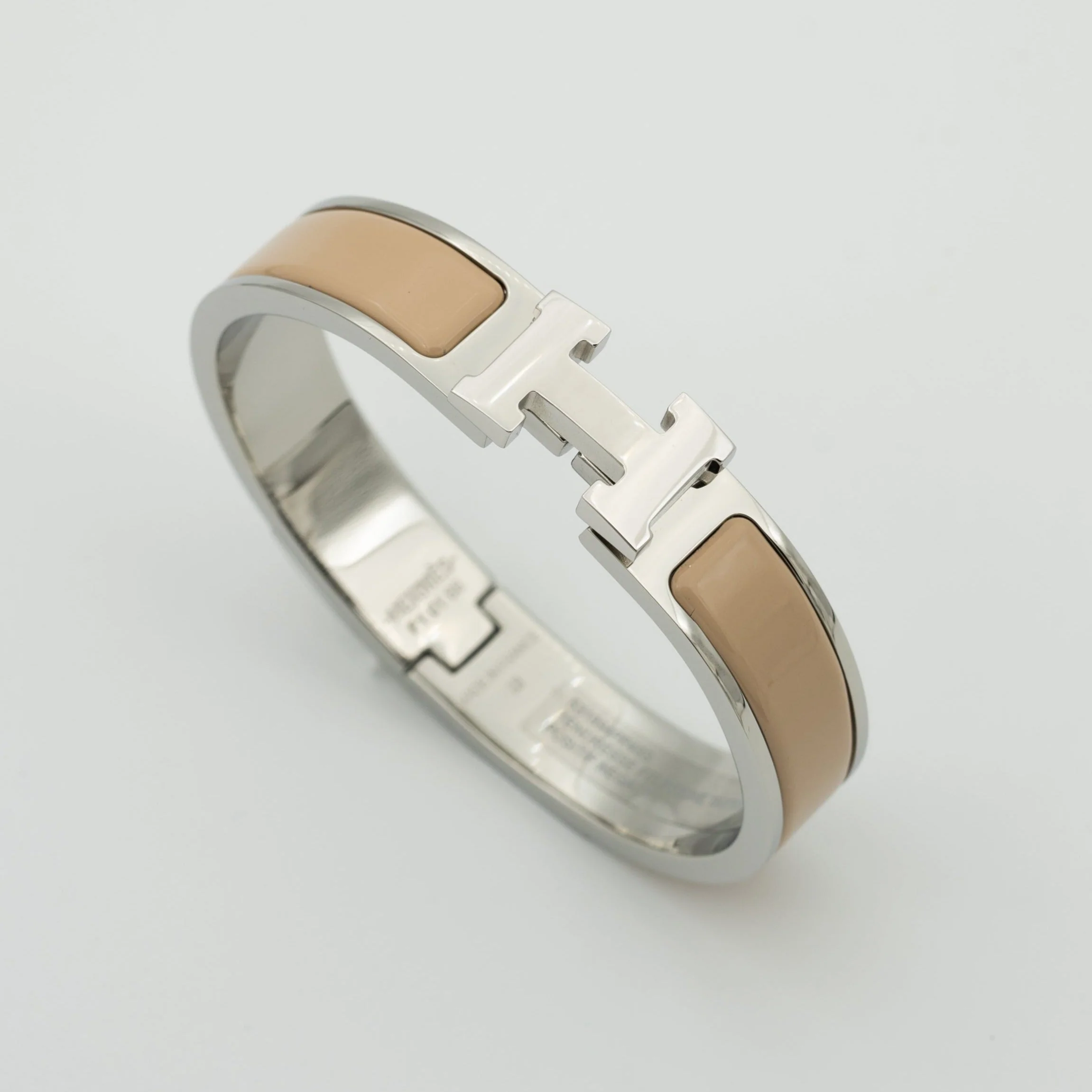 Regalia jewelryH GREY BRACELET