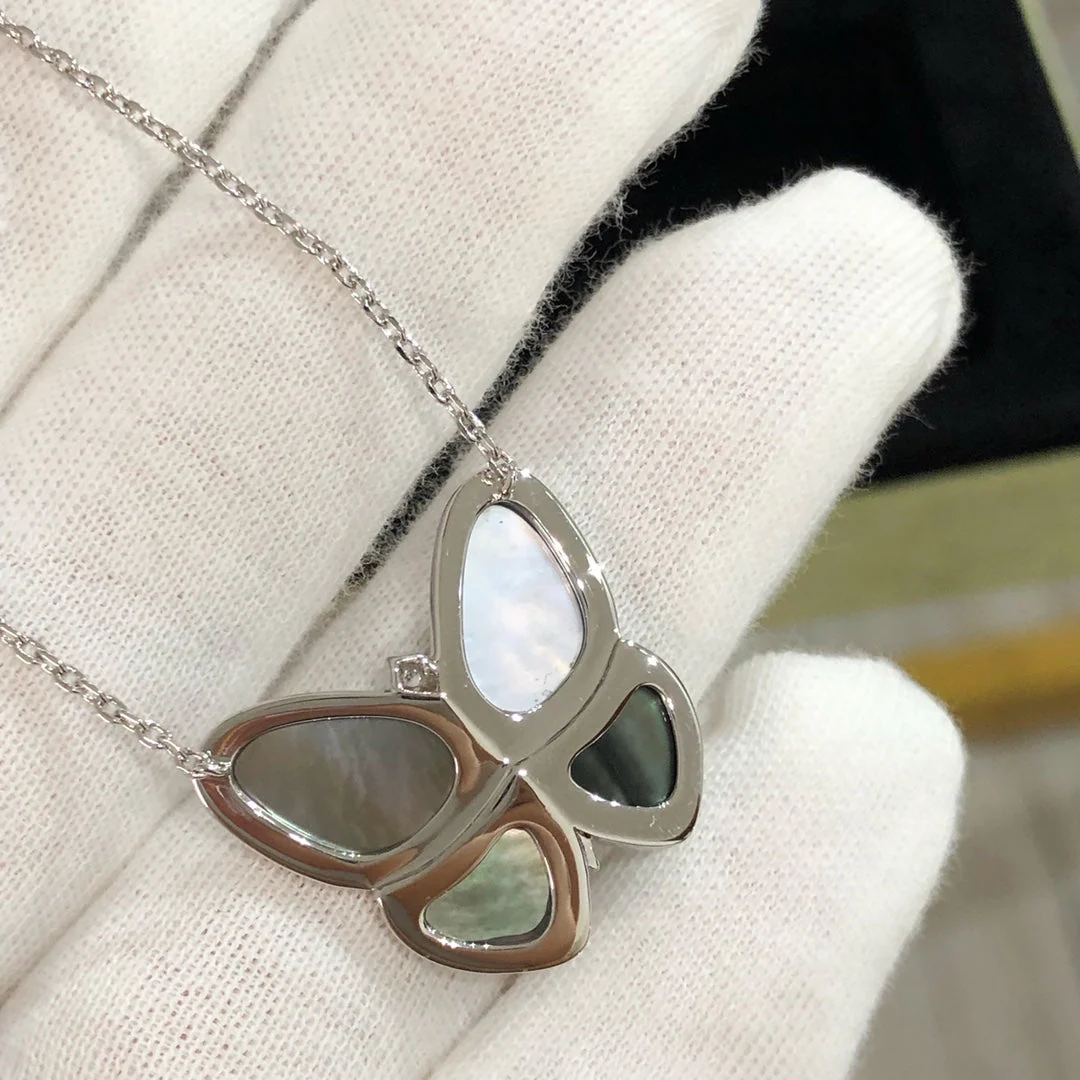 Regalia jewelryLARGE BUTTERFLY SILVER PENDANT DIAMOND NECKLACE