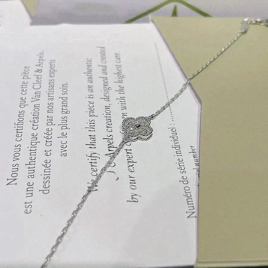 Regalia jewelryCLOVER  SINGLE FLOWER BRACELET SILVER