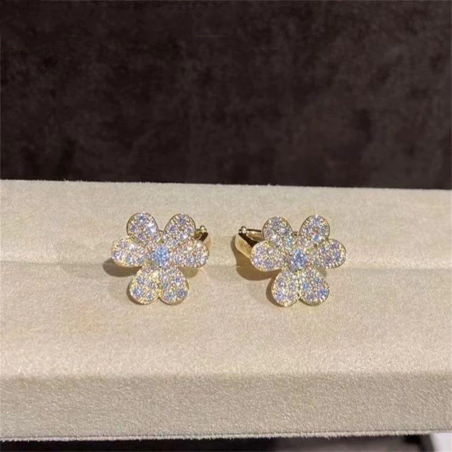 Regalia jewelryFRIVOLE GOLD FLOWER DIAMOND EARRINGS