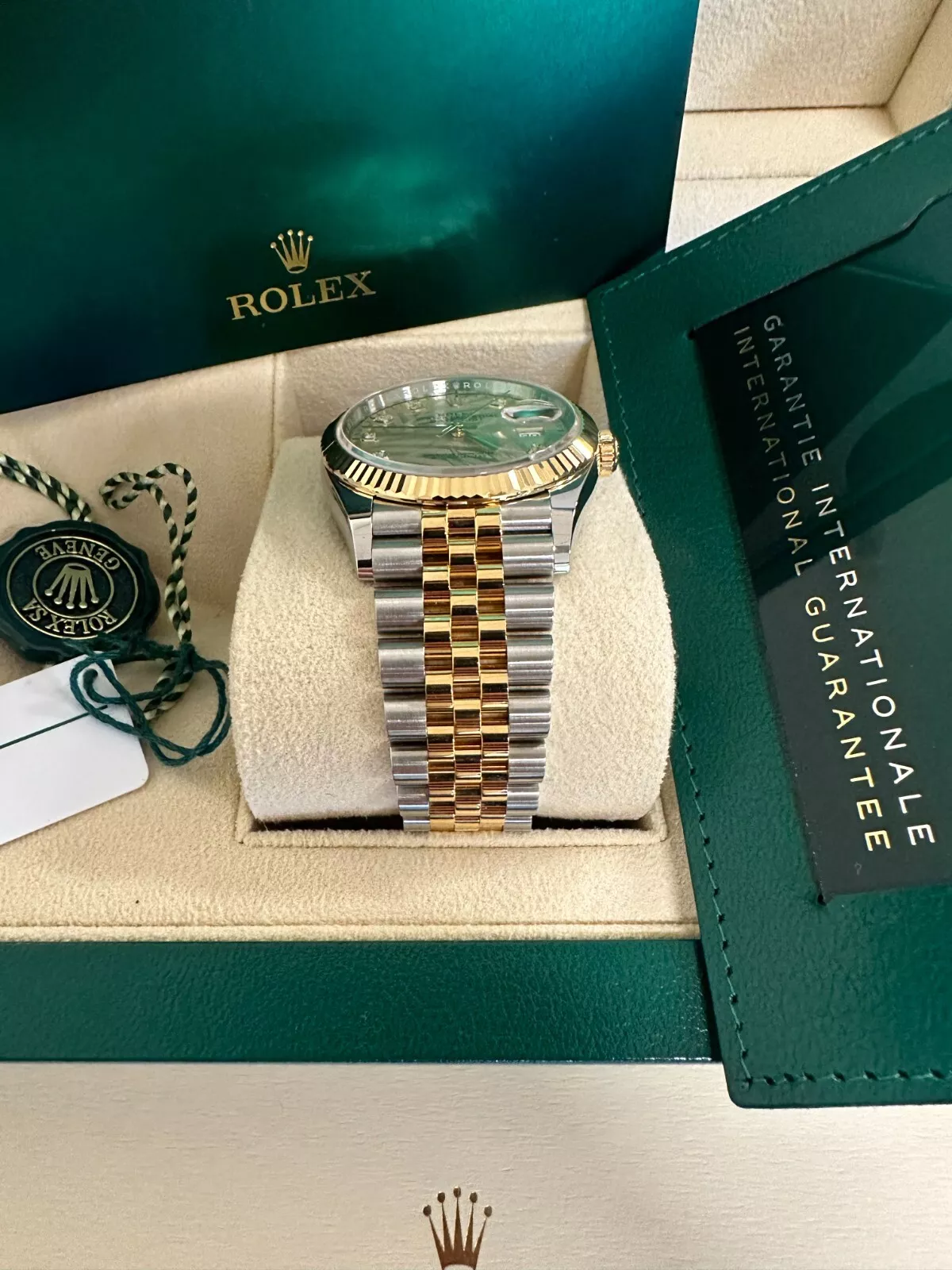 【Super Clone】ROLEX  Datejust 36mm 126233 Champagne Palm Motif Diamond Dial and Jubilee Bracelet Watch