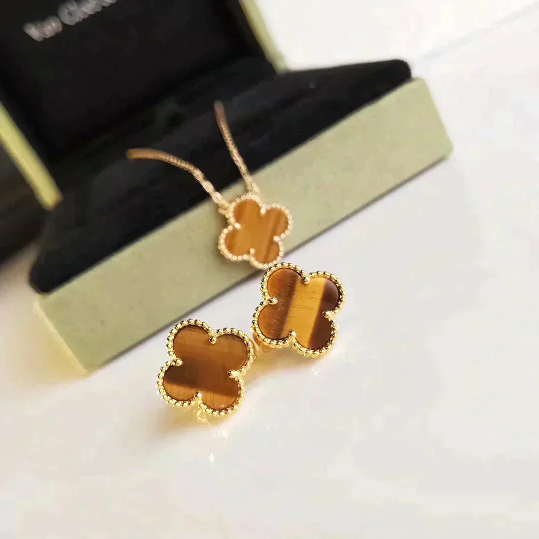 Regalia jewelryCLOVER MEDIUM 1 MOTIFS TIGER EYE EARRINGS