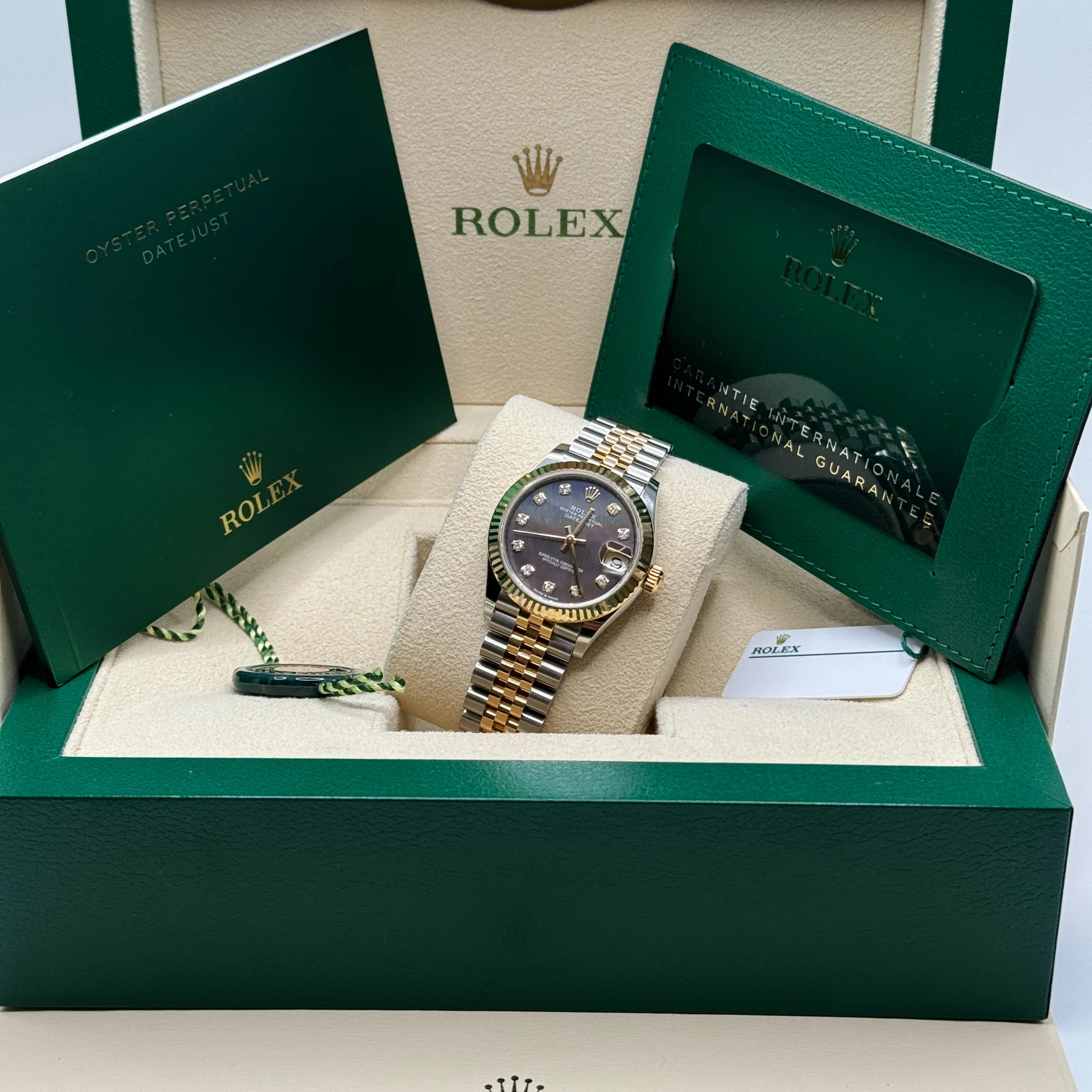 【Super Clone】ROLEX Datejust m278273-0023/0024 31mm Black Mother-of-Pearl Dial Stainless Steel and Yellow Gold Oyster Watch