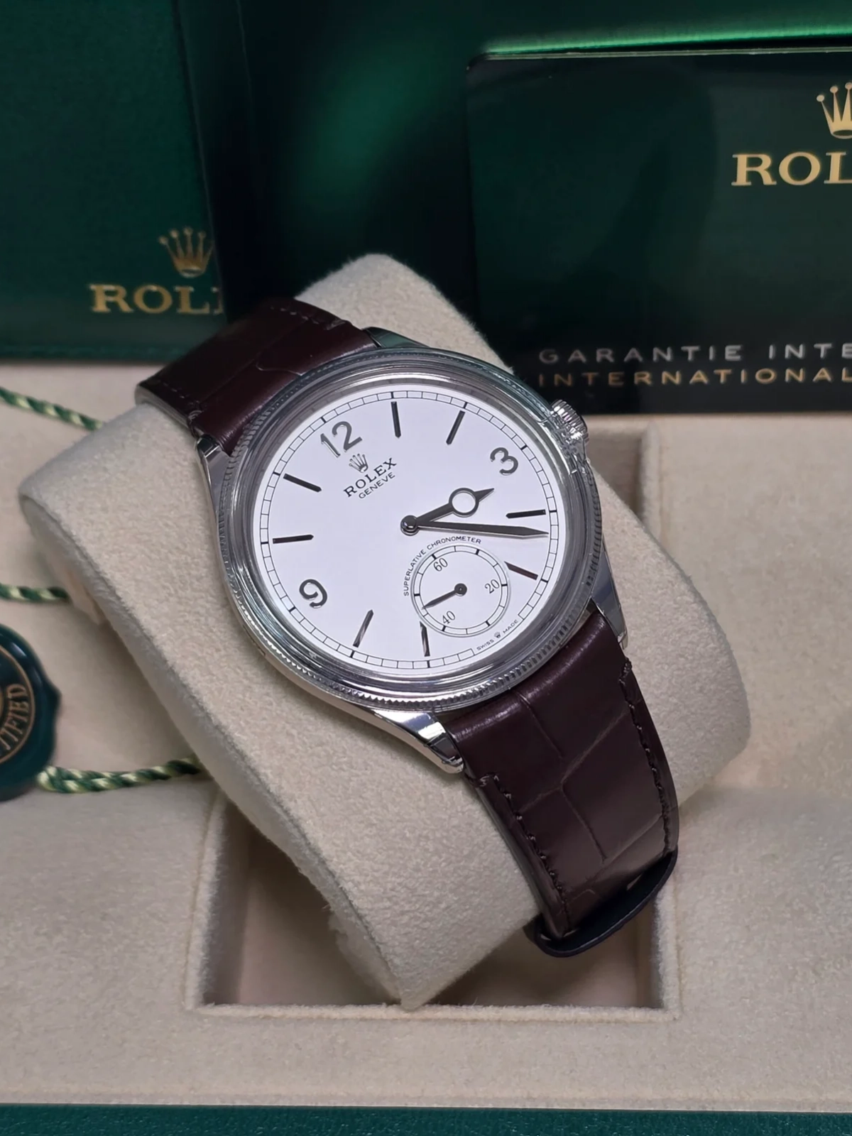 【Super Clone】ROLEX 1908 White Gold White Dial Brown Alligator Strap - 52509-0006