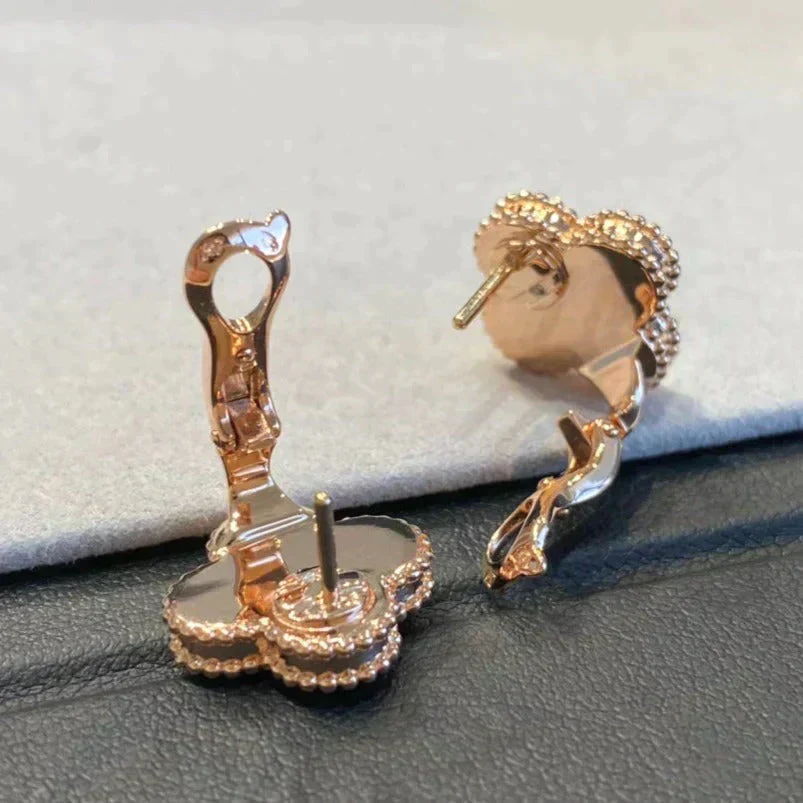 Regalia jewelryCLOVER MEDIUM 1 MOTIFS GRAY MOP  DIAMOND EARRINGS