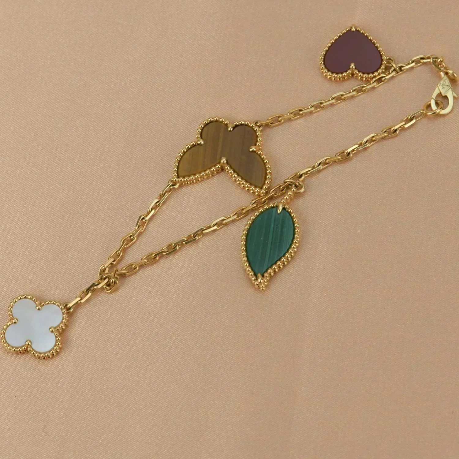 Regalia jewelryLUCKY SPRING 5 MOTIF GOLD BRACELET