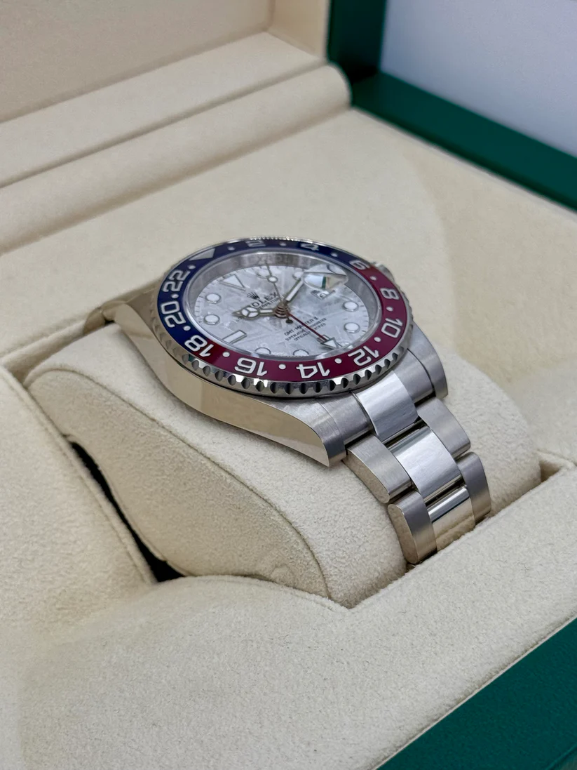 【Super Clone】ROLEX GMT-Master II 40mm 126719BLRO-0002