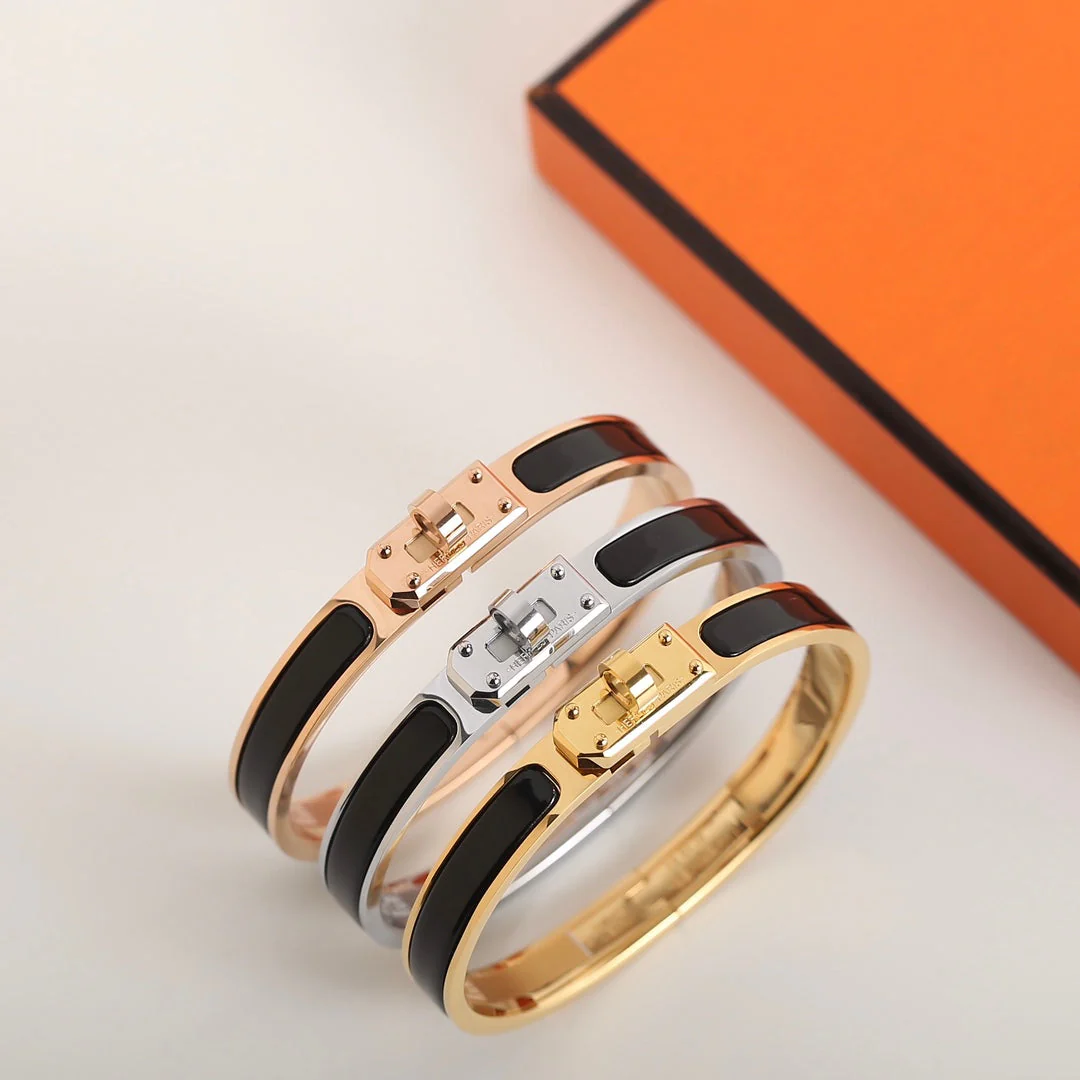 Regalia jewelryHM KELLY BLACK BRACELET