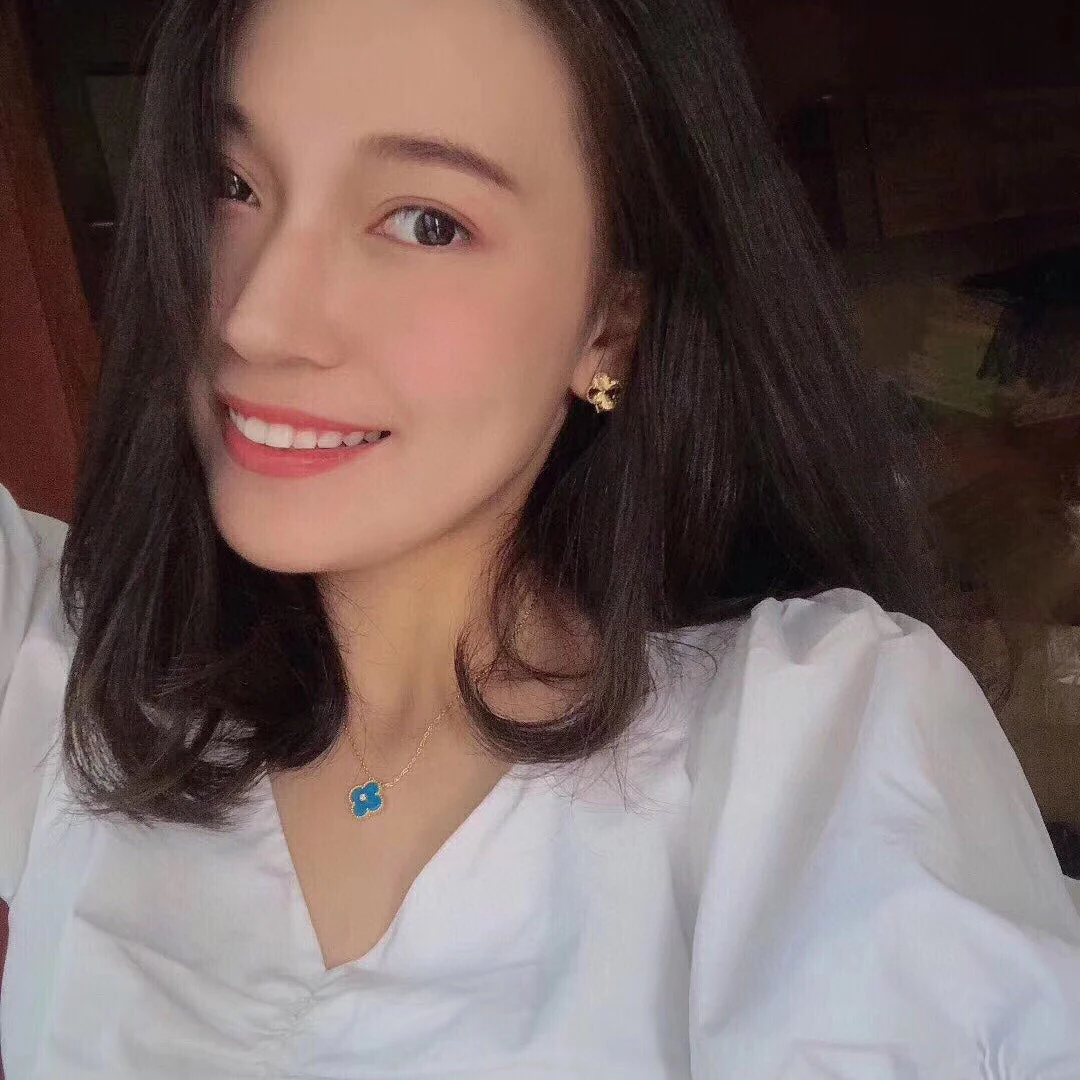 Regalia jewelryCLOVER 15MM DIAMOND AND BLUE AGATE NECKLACE