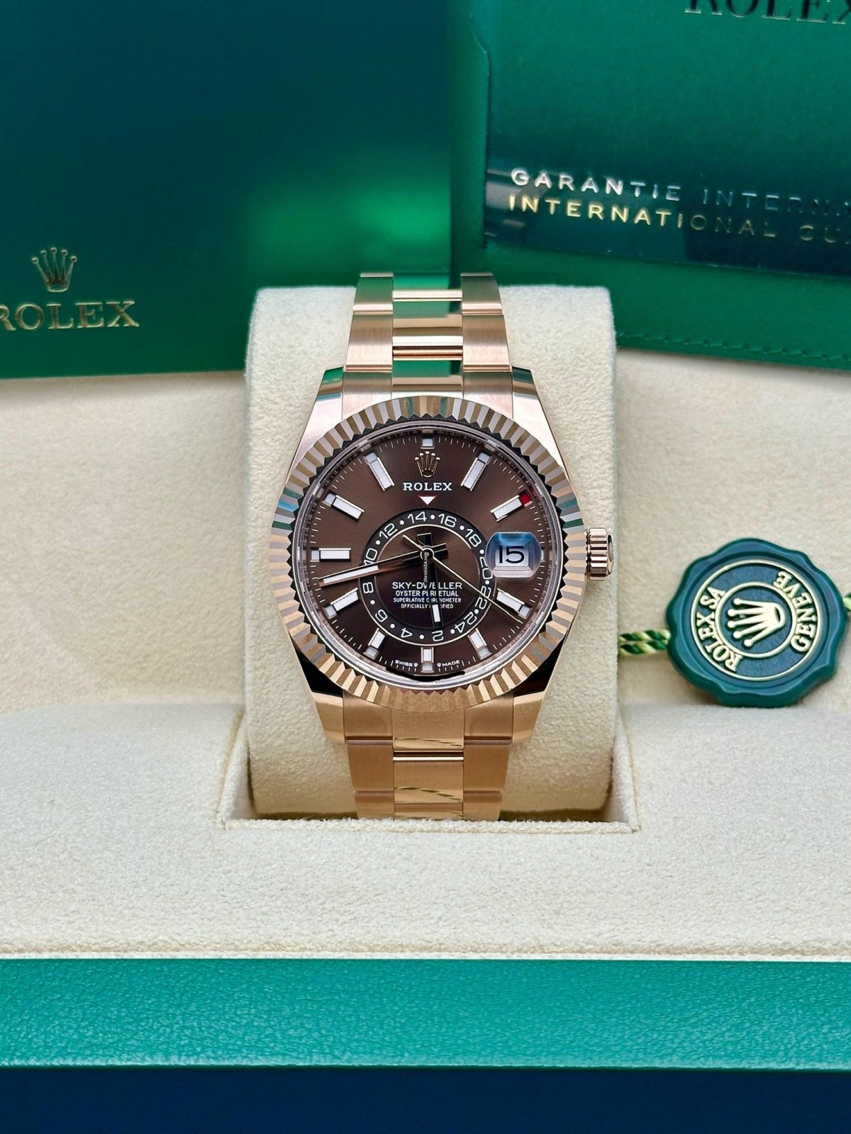 【Super Clone】ROLEX  Sky-Dweller 42mm 336935-0002/0006 Rose Gold Chocolate Dial Jubilee
