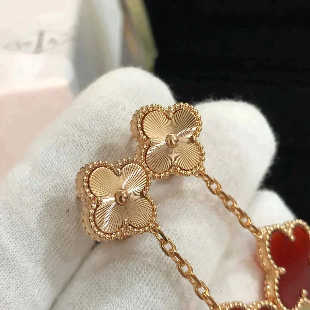 Regalia jewelryCLOVER 2 MOTIF  LASER CARNELIAN EARRINGS