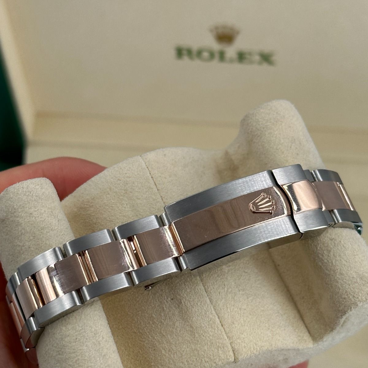 【Super Clone】ROLEX Datejust m278381-0027/0028 Chocolate Diamond 31mm Dial Diamond-Set Bezel and Oyster Bracelet Watch