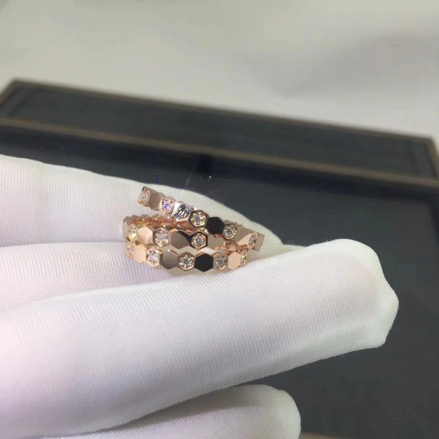 Regalia jewelryBEE LOVE RING PINK GOLD DIAMOND