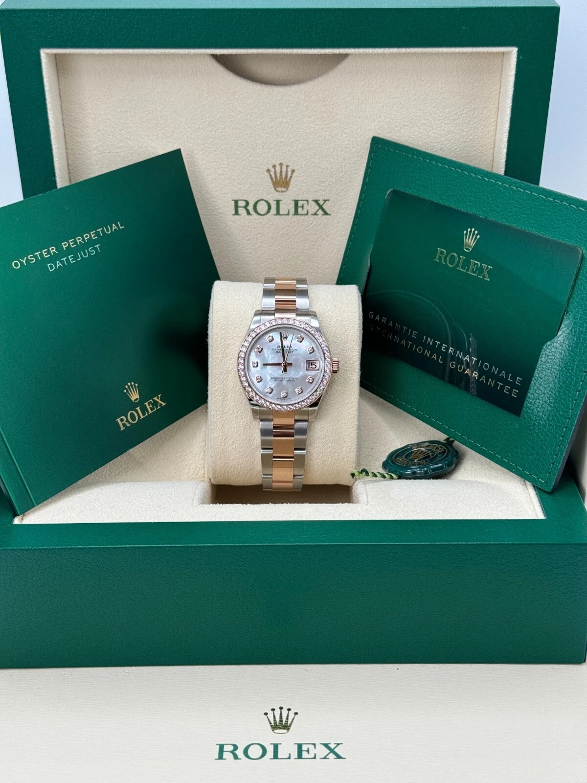 【Super Clone】RLX Datejust m278381-0025/0026 Mother-of-Pearl Diamond 31mm Dial Diamond-Set Bezel and Oyster Bracelet Watch