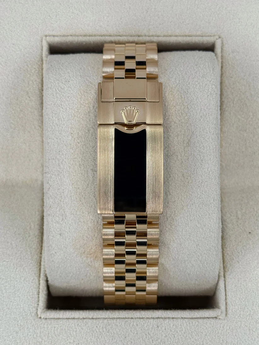 【Super Clone】ROLEX GMT-Master II 126718grnr 40mm