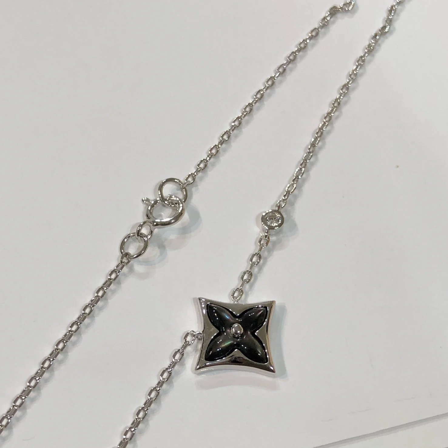 Regalia jewelrySTAR BLACK MOP NECKLACE
