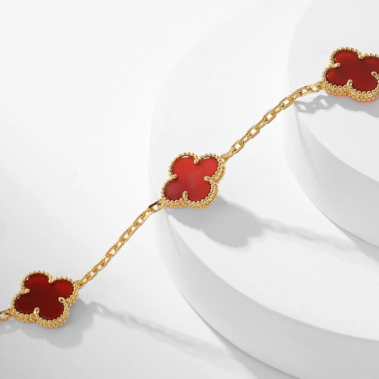 Regalia jewelryCLOVERS THE  10-MOTIFS CARNELIAN NECKLACE