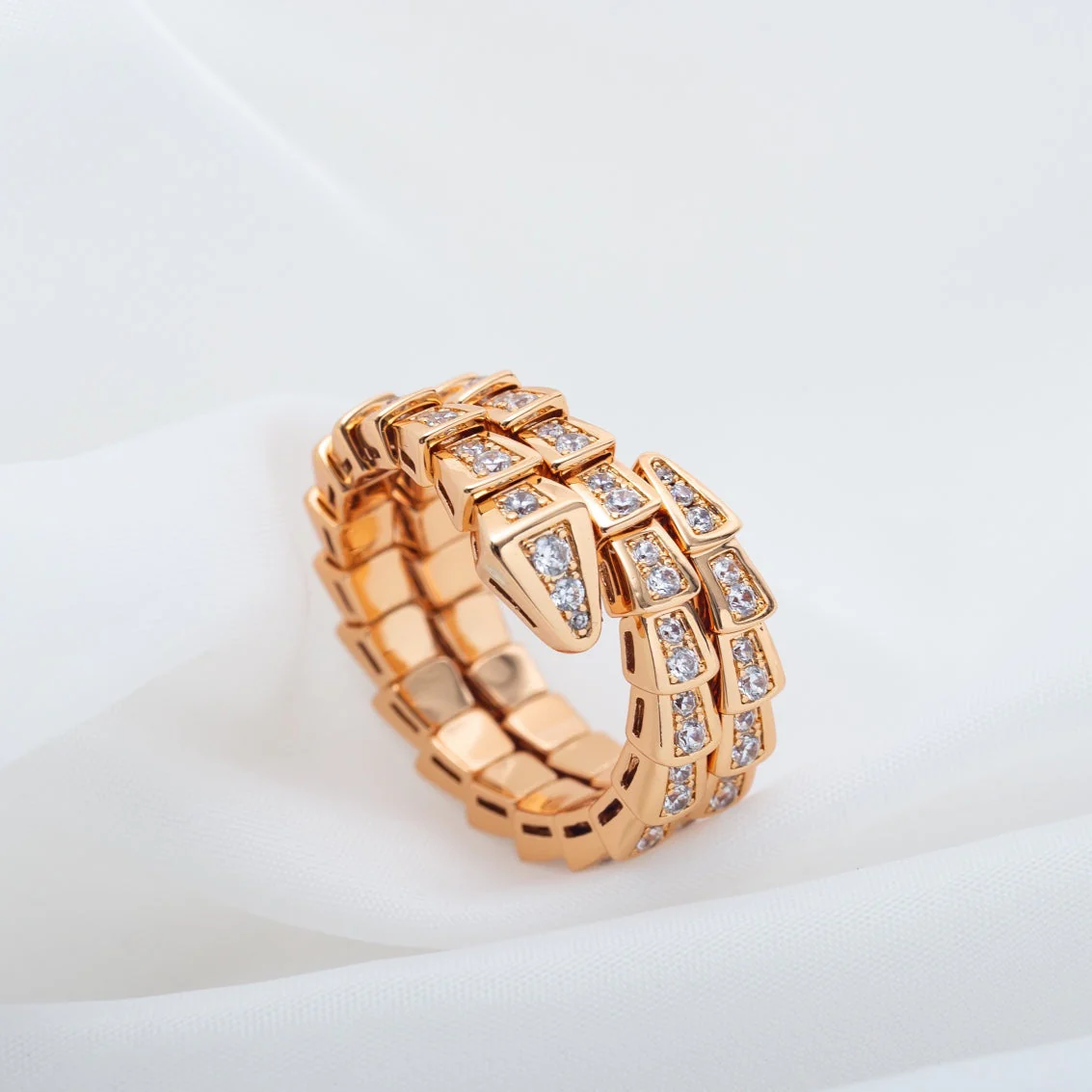Regalia jewelrySERPENTI RING PINK GOLD DIAMOND DOUBLE ROW