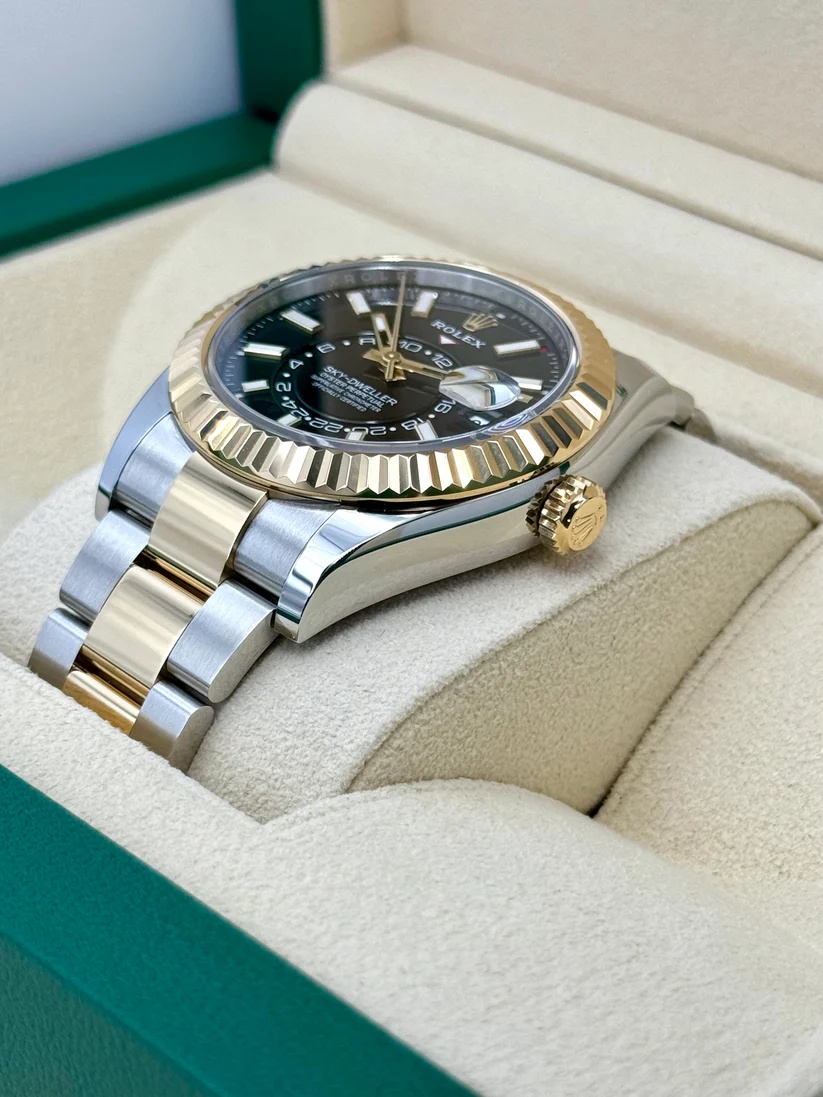 【Super Clone】ROLEX  Sky-Dweller 42mm 336933-0003/0004 Two-Tone Yellow Gold Black Dial Jubilee