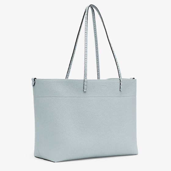 Medium Roll With 218 Hand-Sewn Topstitches