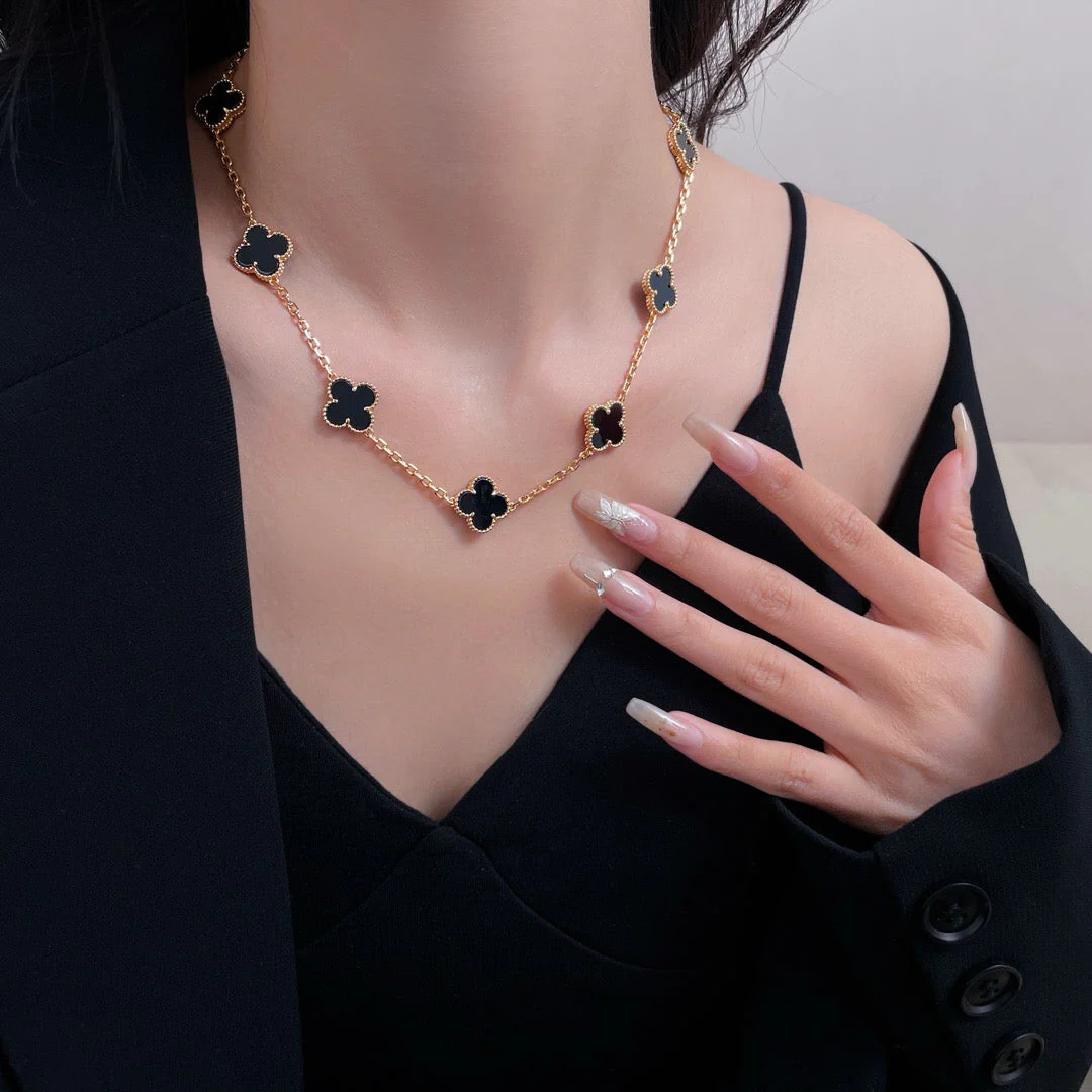Regalia jewelryCLOVERS THE 10-MOTIFS ONYX NECKLACE