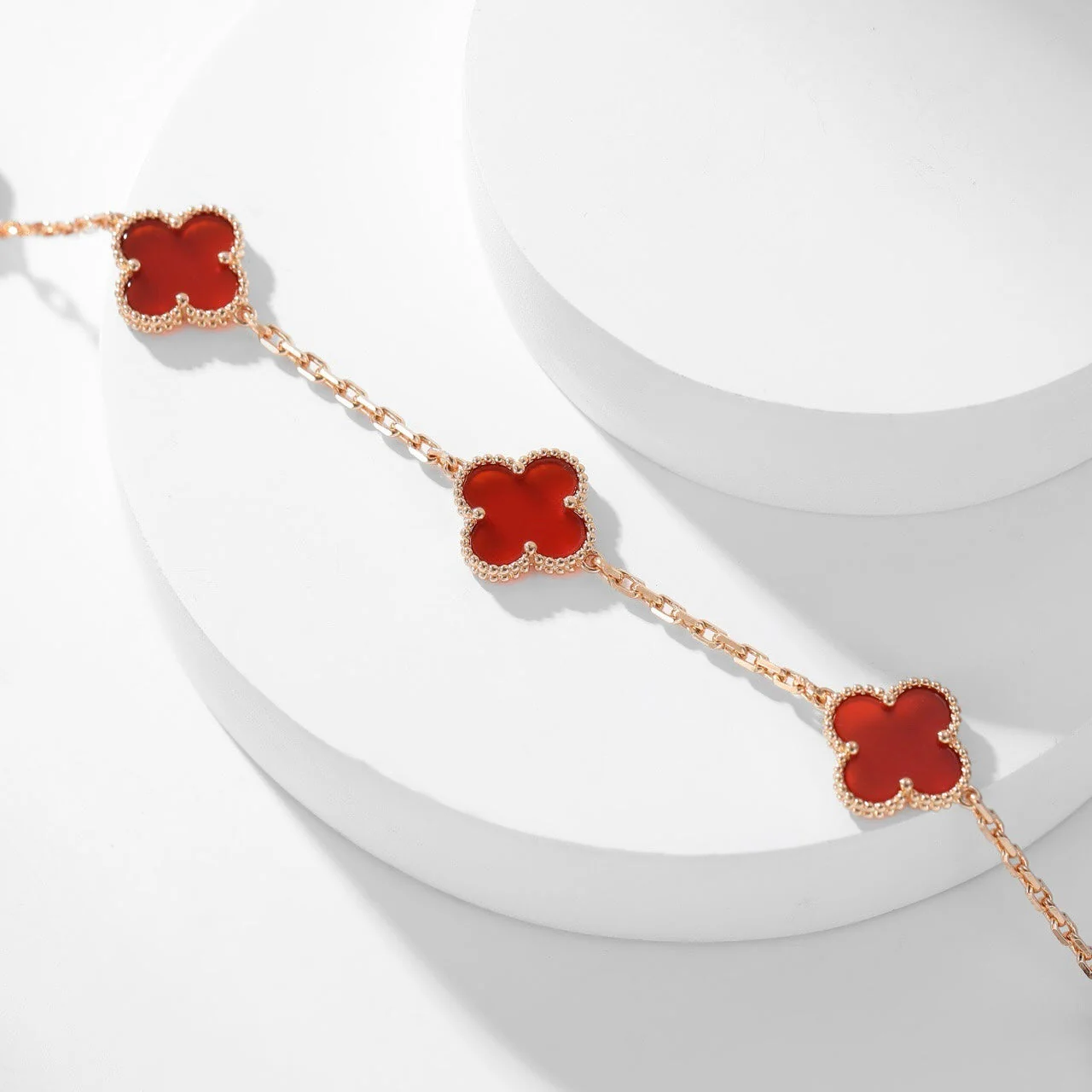 Regalia jewelryCLOVERS THE  10-MOTIFS CARNELIAN NECKLACE