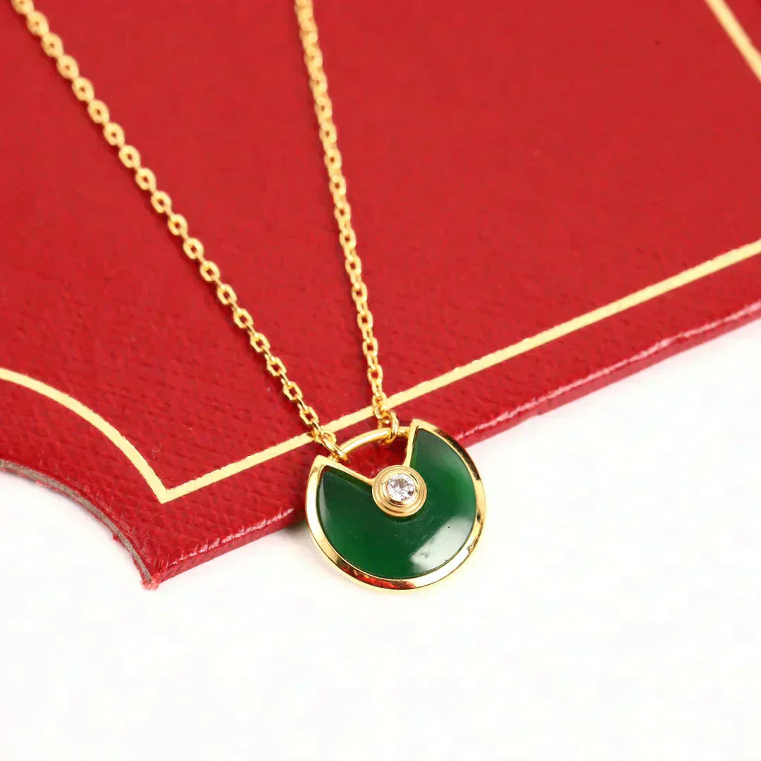 Regalia jewelryAMULETTE GOLD MALACHITE NECKLACE