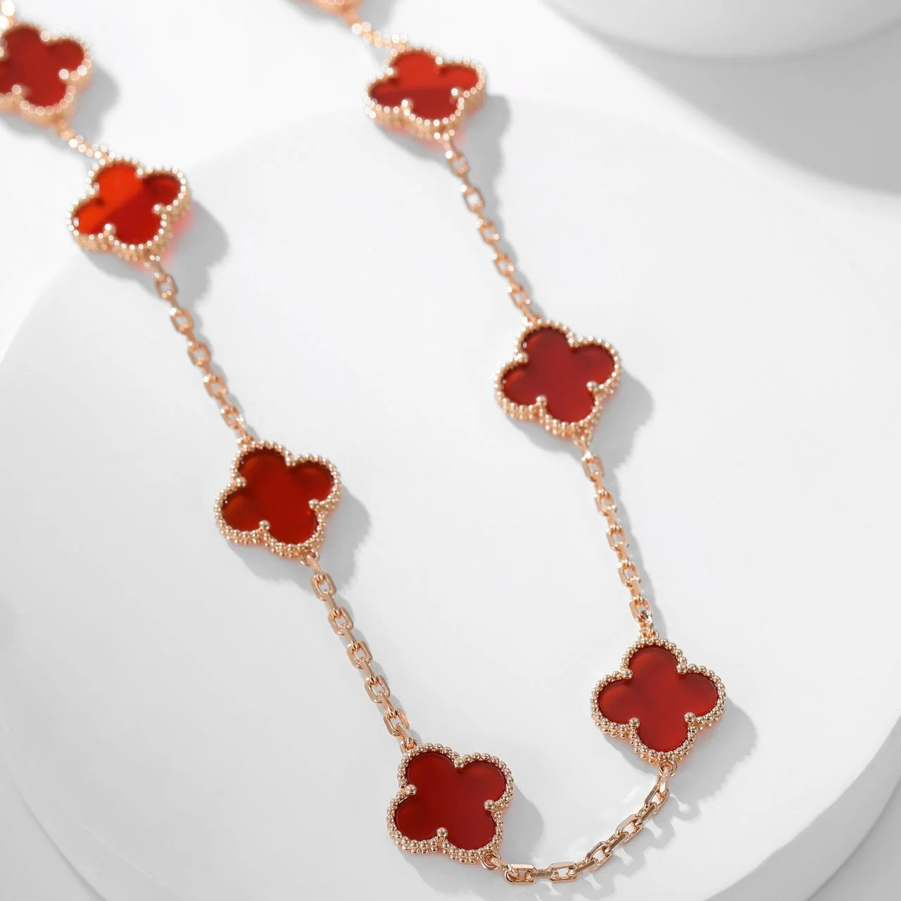 Regalia jewelryCLOVERS THE  10-MOTIFS CARNELIAN NECKLACE