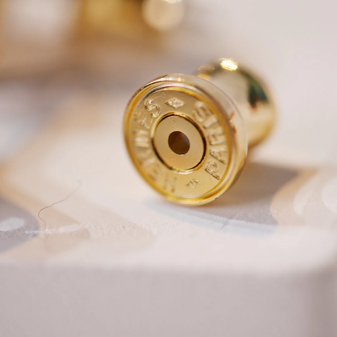 Regalia jewelryMINI POP H GOLD EARRINGS GREY