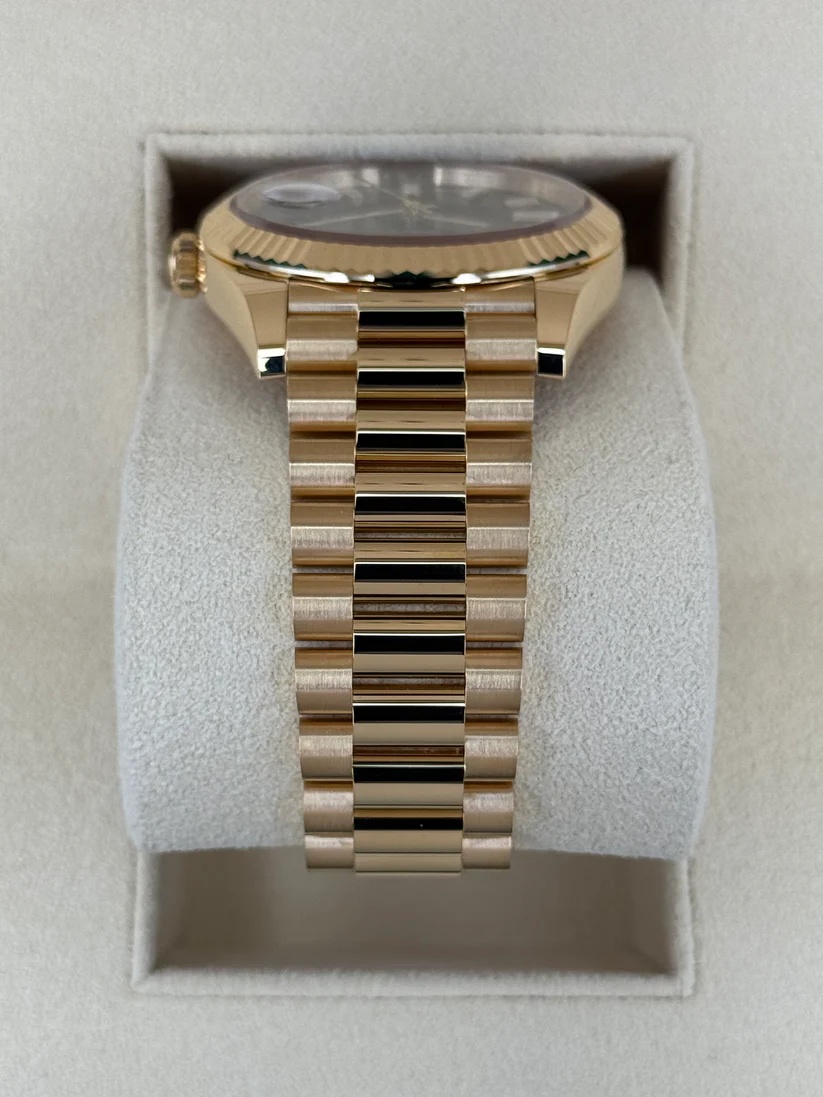 【Super Clone】ROLEX  Yellow Gold President Day Date 40mm Black Diamond Baguette Dial - 228238