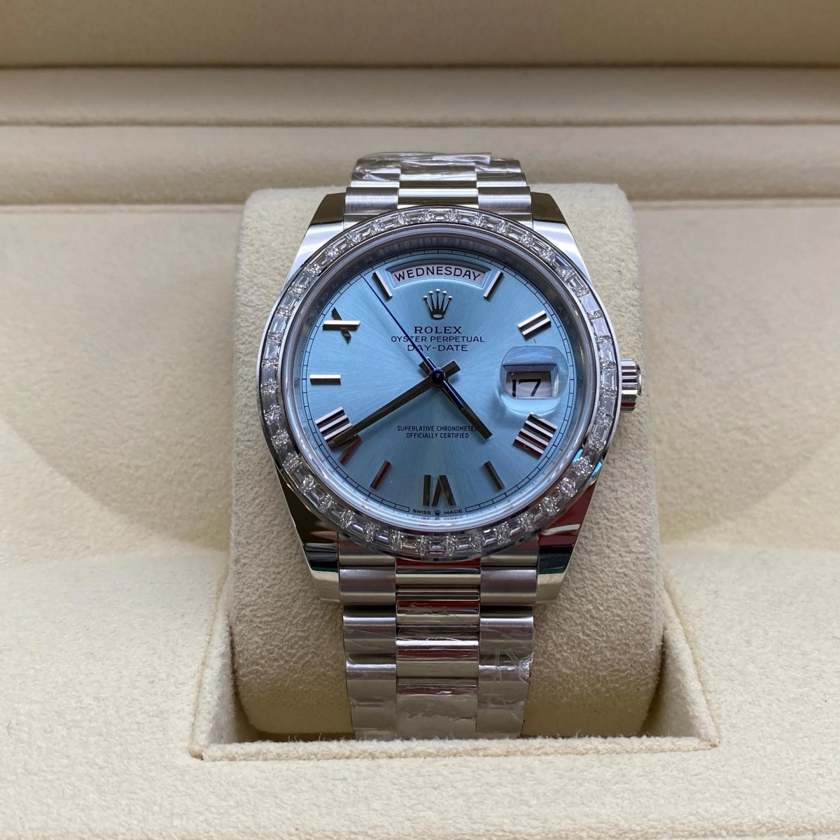 【Super Clone】ROLEX Day-Date 40mm 228396TBR-0030 Ice Blue Roman Dial