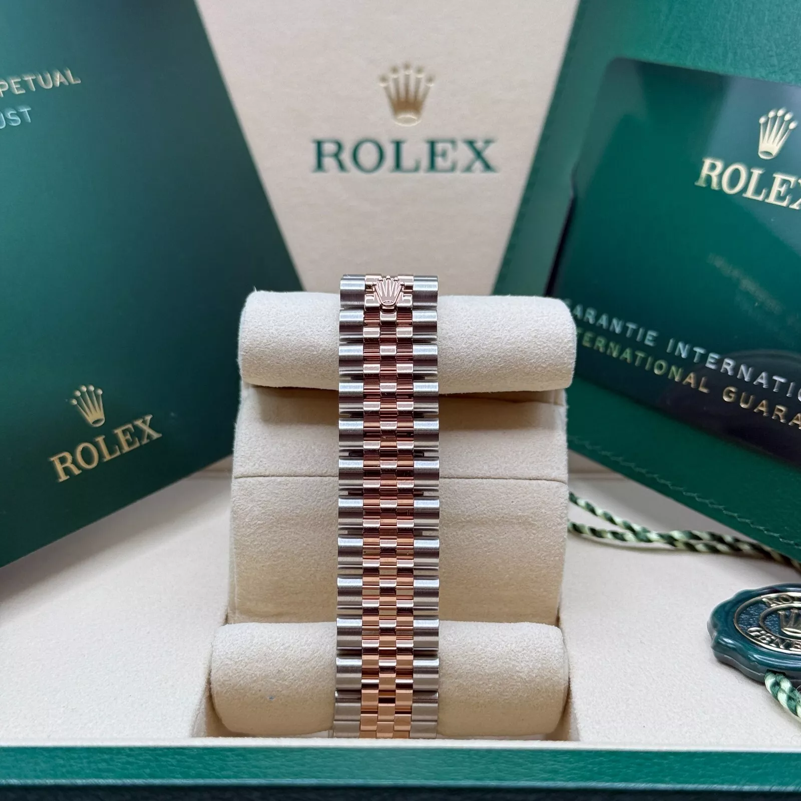 【Super Clone】ROLEX Datejust m278271-0025/0026 White Mother-of-Pearl 31mm Dial Oyster Bracelet Watch
