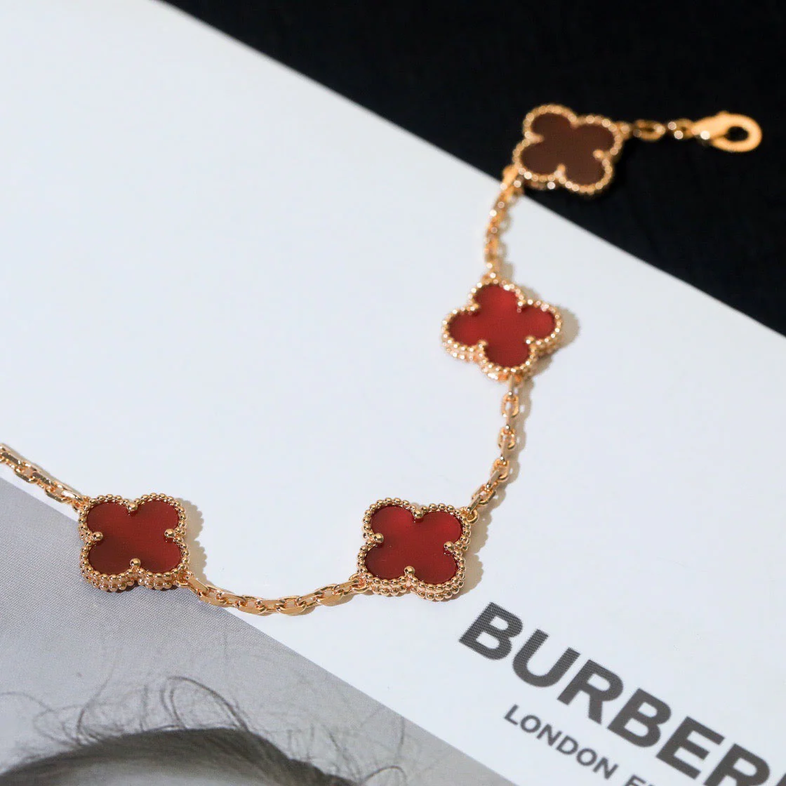Regalia jewelryCLOVER 5 MOTIFS RED AGATE  BRACELET