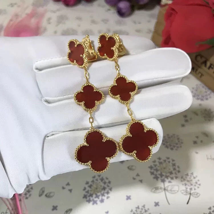 Regalia jewelryCLOVER 3 MOTIF CARNELIAN DROP EARRINGS